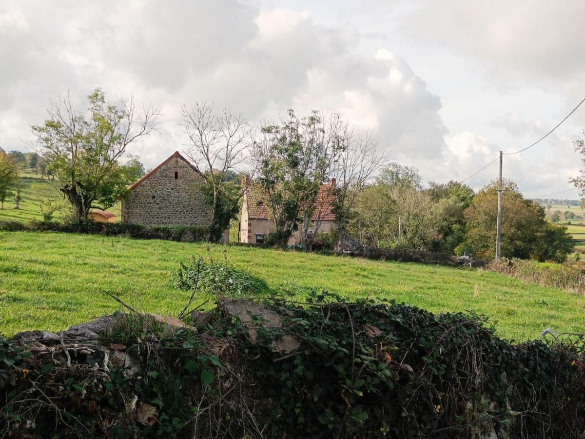 Saint-Bonnet-de-Four Chez Christy Chemin Des Dinots B&B 외부 사진